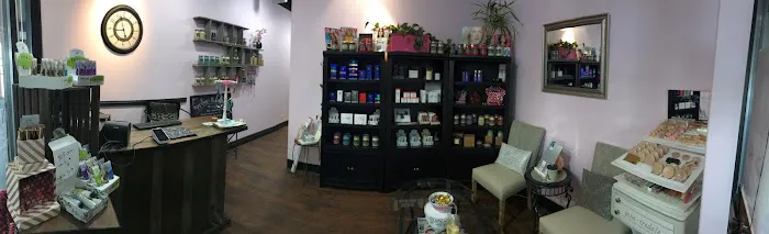 Sweet Cheeks Boutique Picture 5