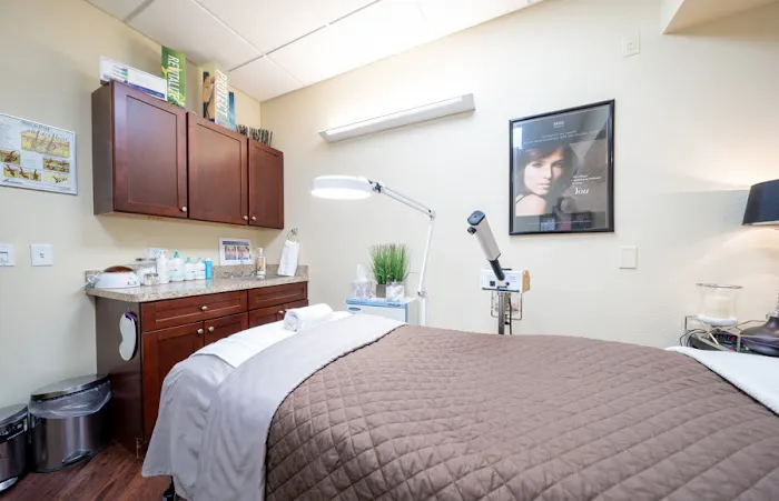 Renu Laser & Skin Care Picture 8