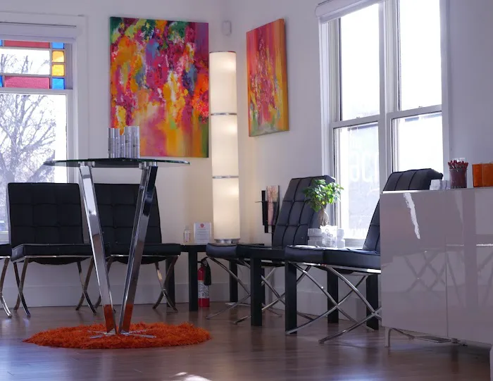 The Acne Lab Picture 6