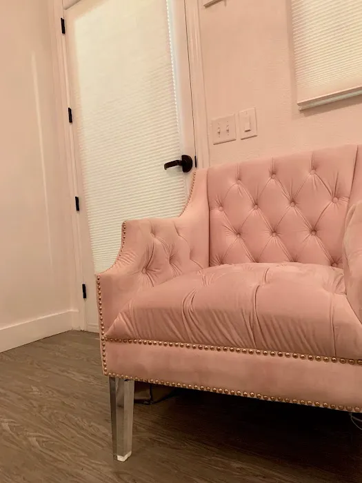 The Este Edit Picture 2