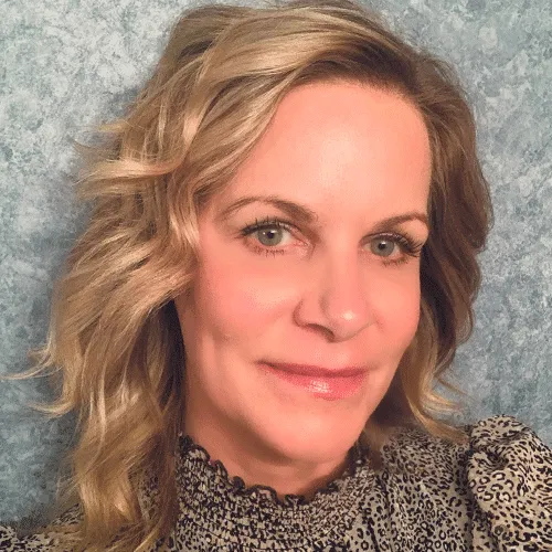 Bobbi Messelt, Aesthetician Picture 2