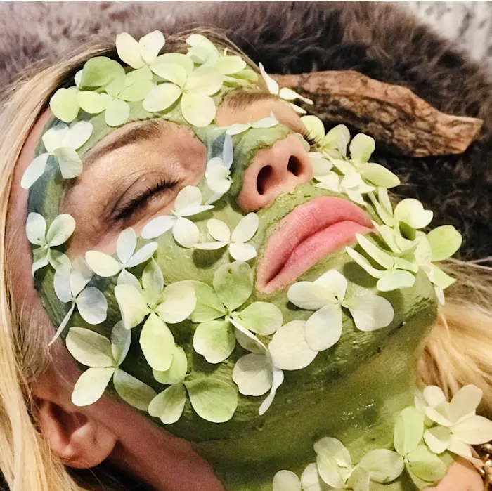 Julia March Skin Care, LLC Picture 4