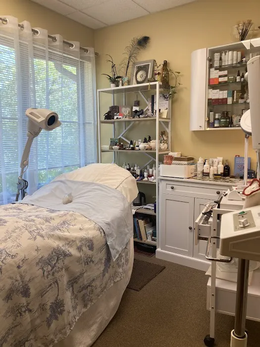 Julia March Skin Care, LLC Picture 5