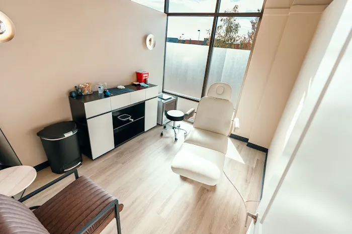 Natura Med Spa & IV Bar Picture 7