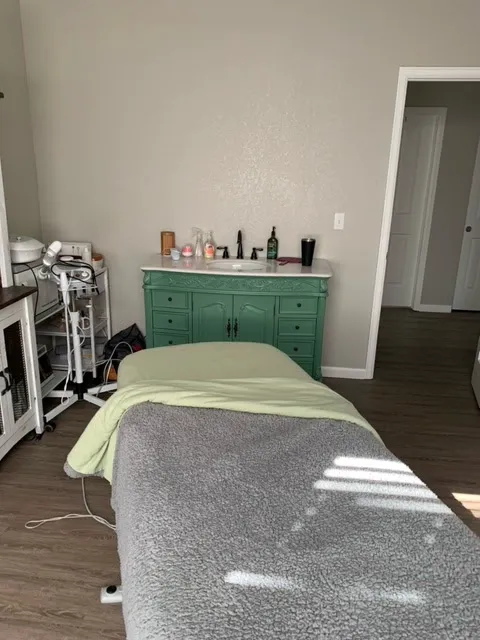 Exclusively Esthetics Picture 2