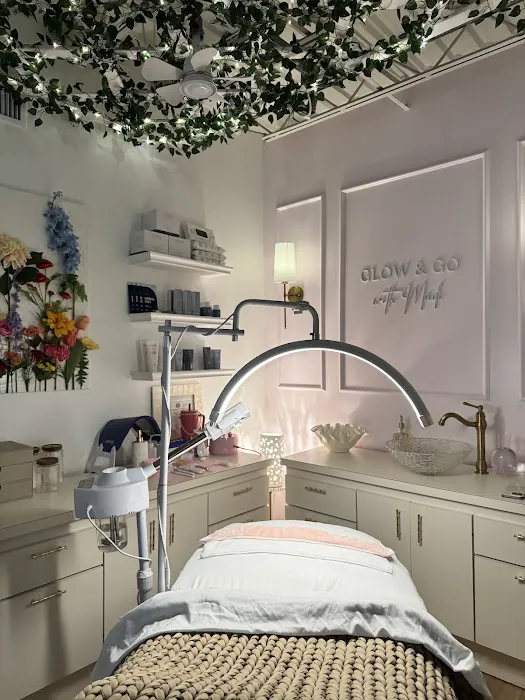 Glow and Go with Madi Picture 2