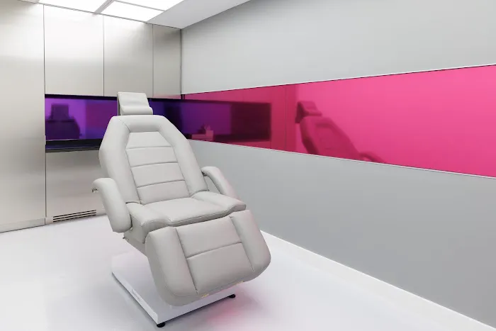 Sisu Clinic - Houston Picture 2