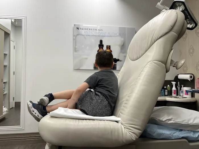 SkinCeuticals SkinLab by Dr. Roth – Houston Picture 7