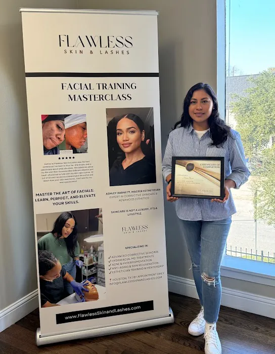 Flawless Skin and Lashes Picture 5