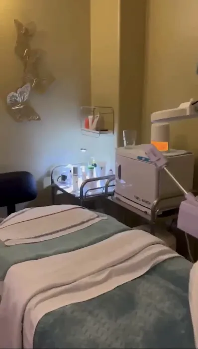 Skin Radiance by Gina Picture 1