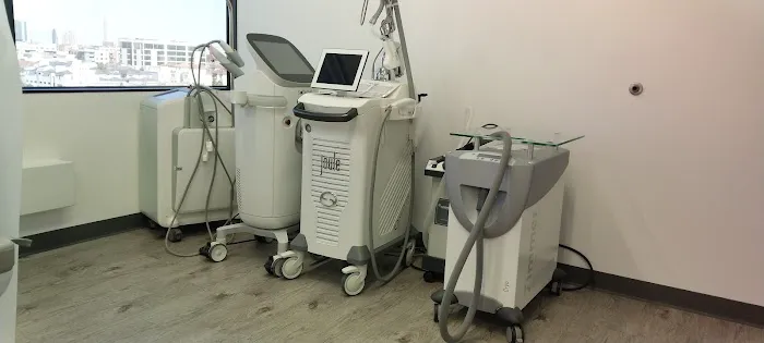 River Oaks Dermatology Picture 2