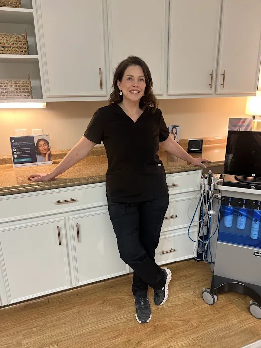 Refined Skin Center Picture 1