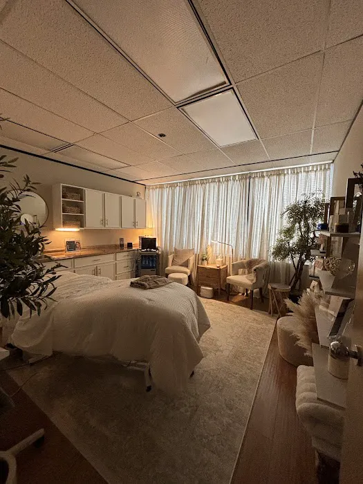 Refined Skin Center Picture 2