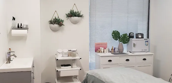 Skindustry LLC Picture 2