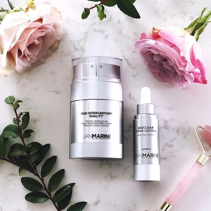 Abby The Esthetician (Tanglewood) Picture 2