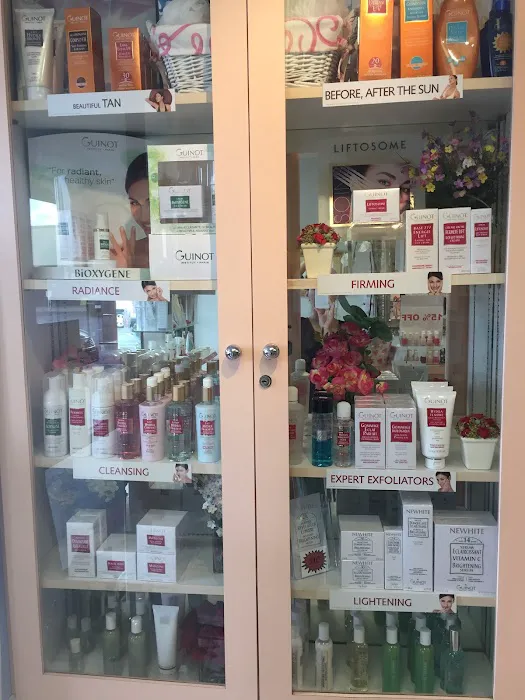 Cosmo Day Spa Picture 5