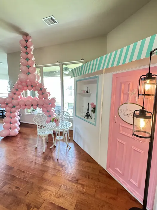 Elizabeth Nelson Picture 7