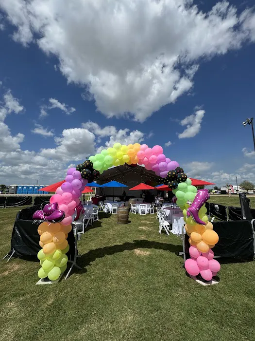 Elizabeth Nelson Picture 10