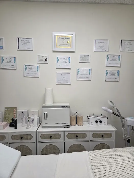 Rahel's Ageless Skincare Picture 6