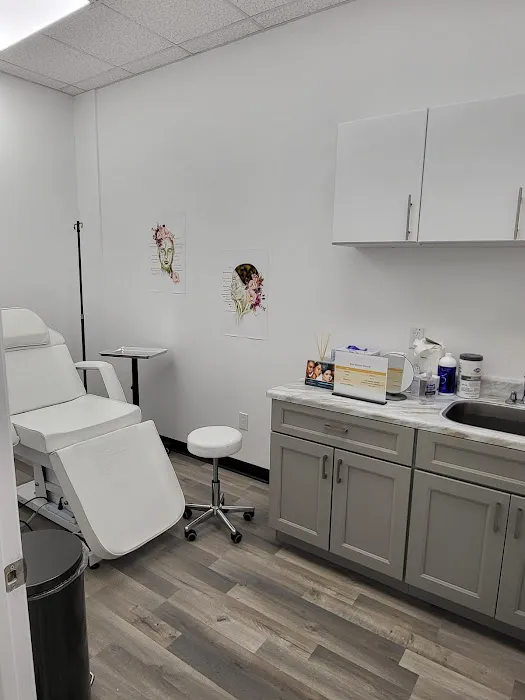 Glow Up MD: Angie Kim, MD Picture 3