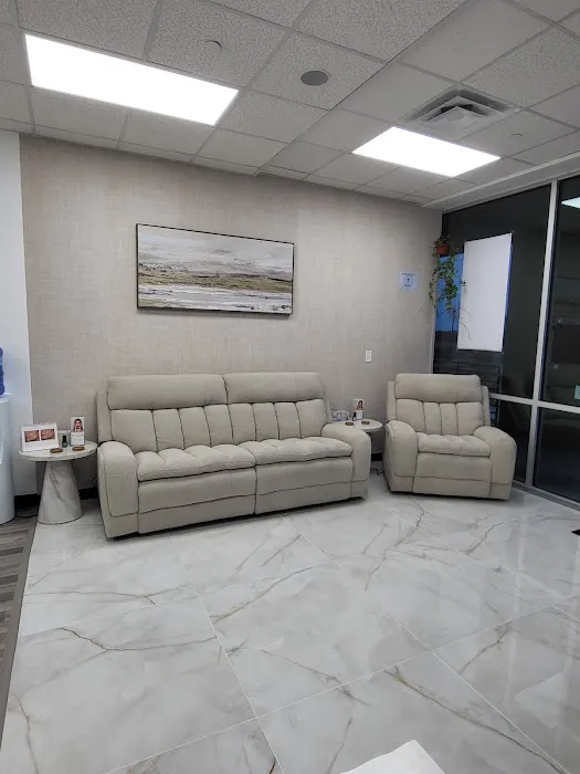 Glow Up MD: Angie Kim, MD Picture 2