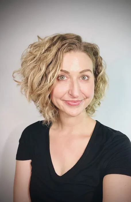 Skin by Randee (Inside Sola Salon Studios) Picture 4