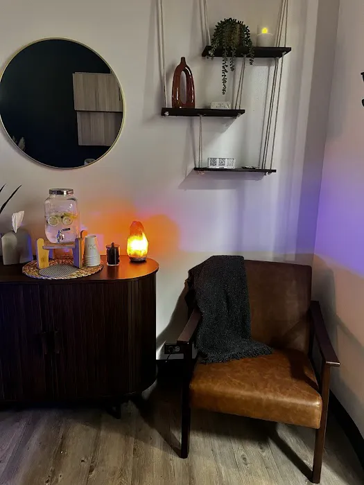 Skin by Randee (Inside Sola Salon Studios) Picture 6