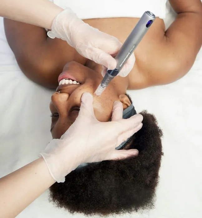 Skin by Randee (Inside Sola Salon Studios) Picture 8