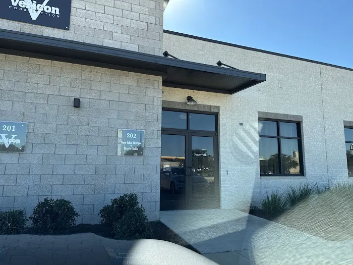 Skin By Nakia The Beauty bar Picture 4