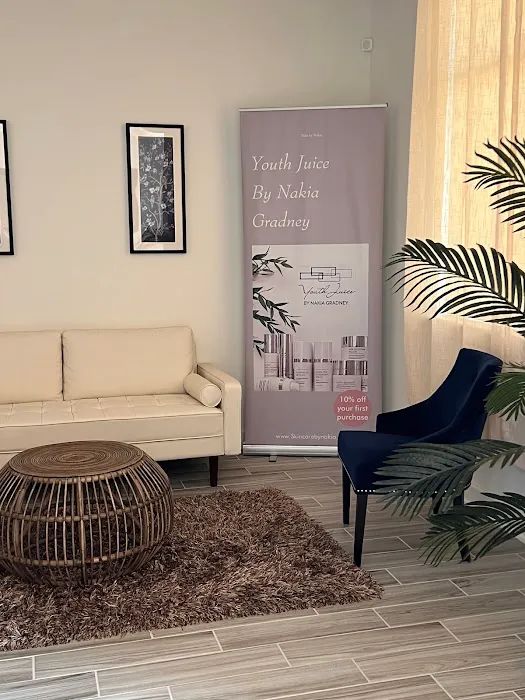 Skin By Nakia The Beauty bar Picture 6