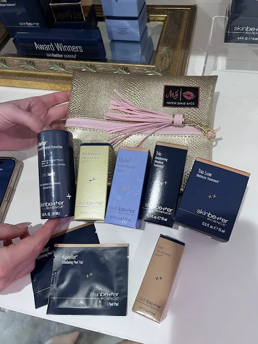 Royal Aesthetics Picture 5