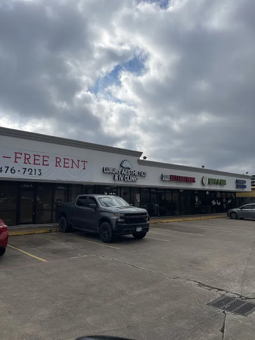 Luxury Aesthetics & IV Clinic Picture 2