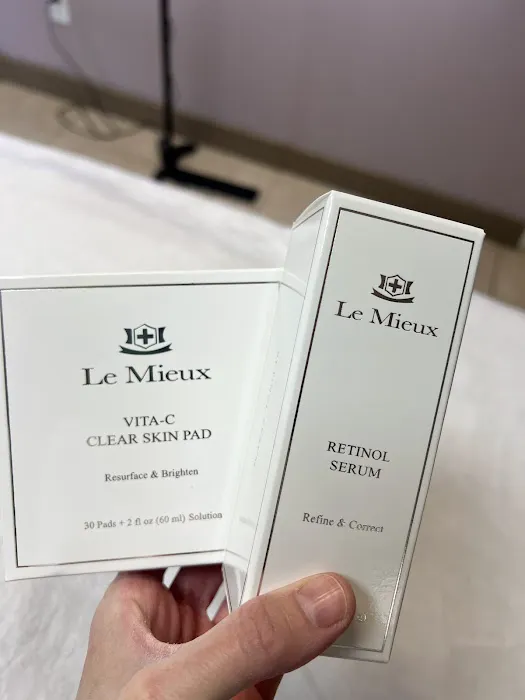 Glow Artistry Picture 3