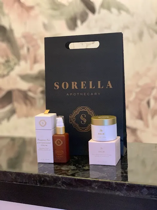 The Tan & Wax Chick Beauty Bar-Esthetician, Facial, Brazilian Picture 4