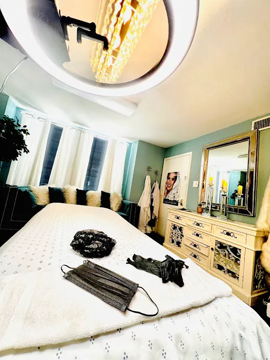 6 Senses Dermacare & Massage Picture 2