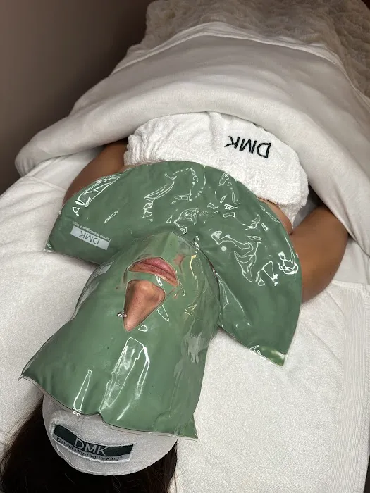 St. Claire Facialist studio Picture 10