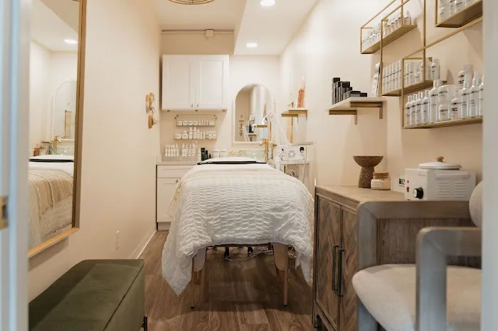 Dharma Skin & Beauty Picture 1