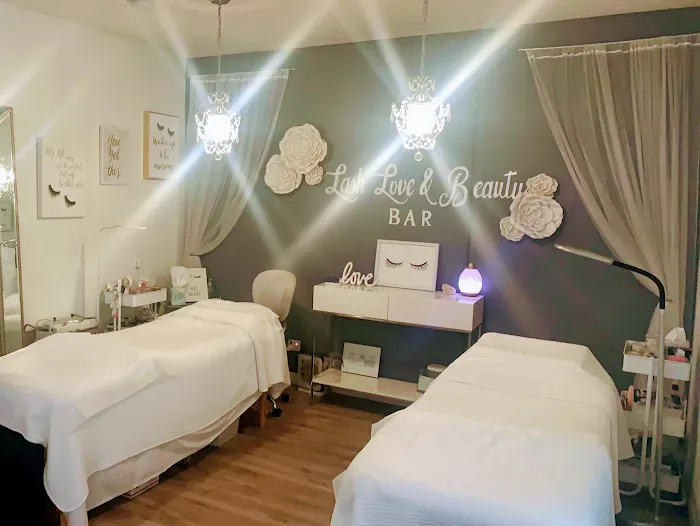 Lash Love & Beauty Bar Picture 7