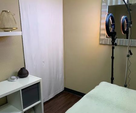 Dermaluxe Skin Studio