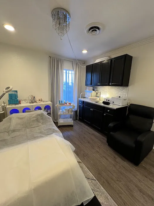 Aesthetically Alejandra Picture 1