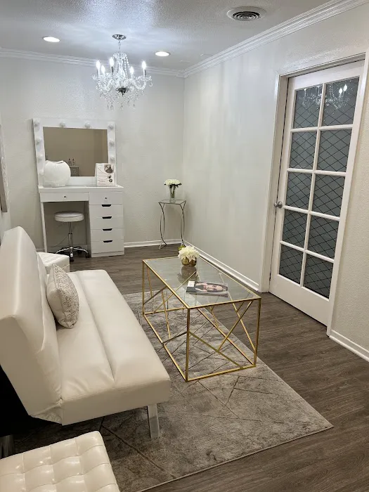 Aesthetically Alejandra Picture 6