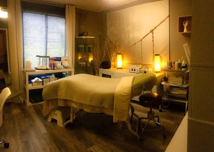 The Wax Lady Picture 1