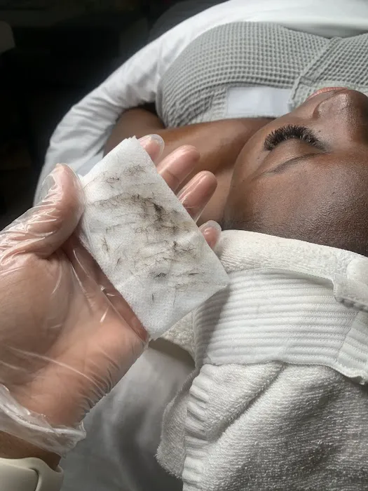 Glow Skintique Picture 7