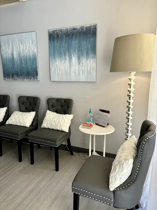 Dora Amora Skincare Picture 9