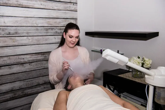 Jezebelle Skin Solutions Picture 5