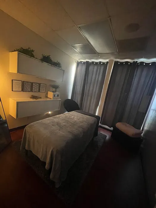 Aquarius Skin and Body Picture 2