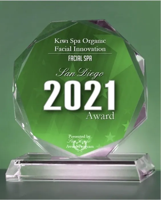Kiwi Spa Organic Facial Innovation Picture 6