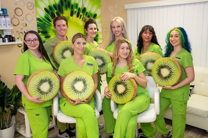 Kiwi Spa Organic Facial Innovation Picture 1