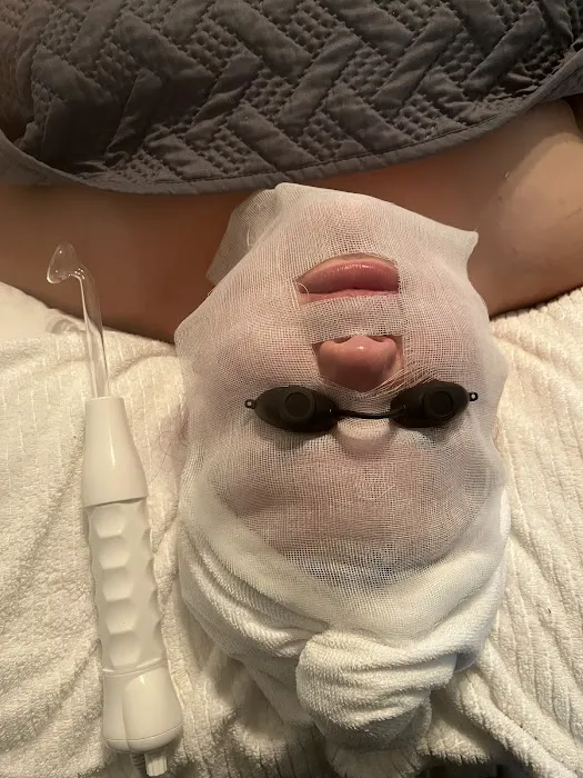 Aly Does Esthetics Picture 2