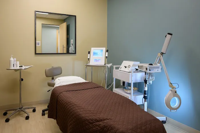 La Jolla Cosmetic Laser Clinic & Dermatology Picture 7